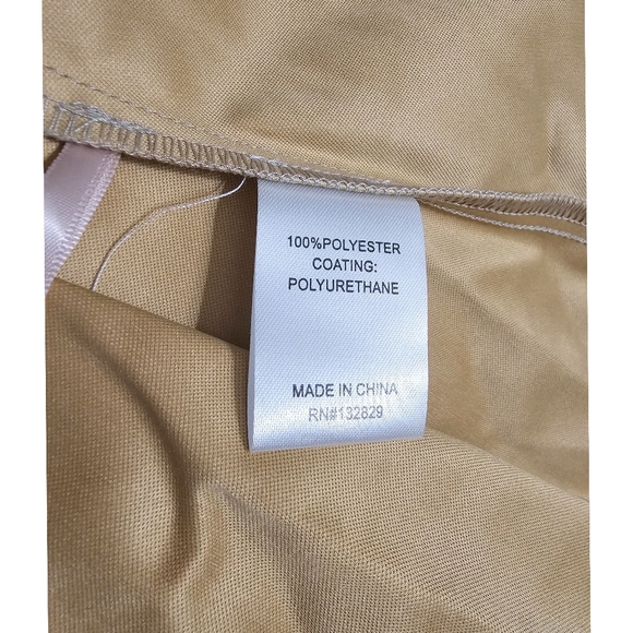 Superdown Jasmine Beige Buckled Pleated Faux Leather A-Line Mini Skirt Sz Medium - Picture 7 of 7